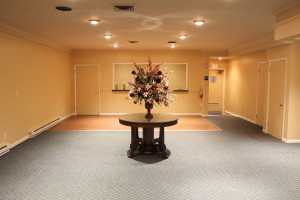 The Chestnut Room - Bar Area / Entrance